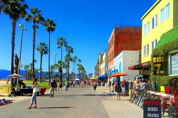 Los Angeles Coast and Beaches Private Tour - Image 4
