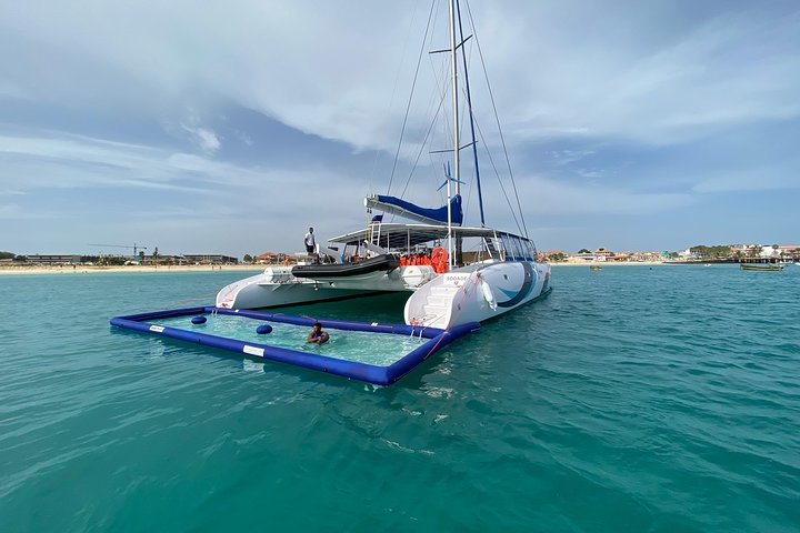 Lounge Catamaran SODADE Half-Day - Image 5