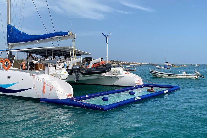 Lounge Catamaran SODADE Half-Day (Adults Only) - Image 4