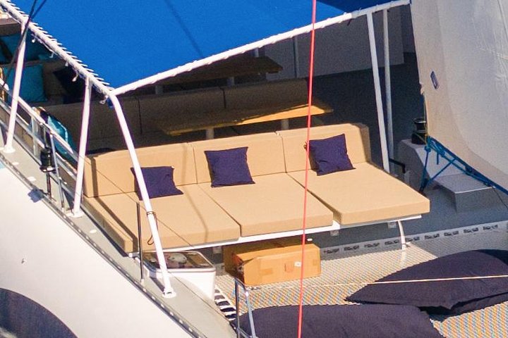 Lounge Catamaran SODADE Half-Day (Adults Only) - Image 3