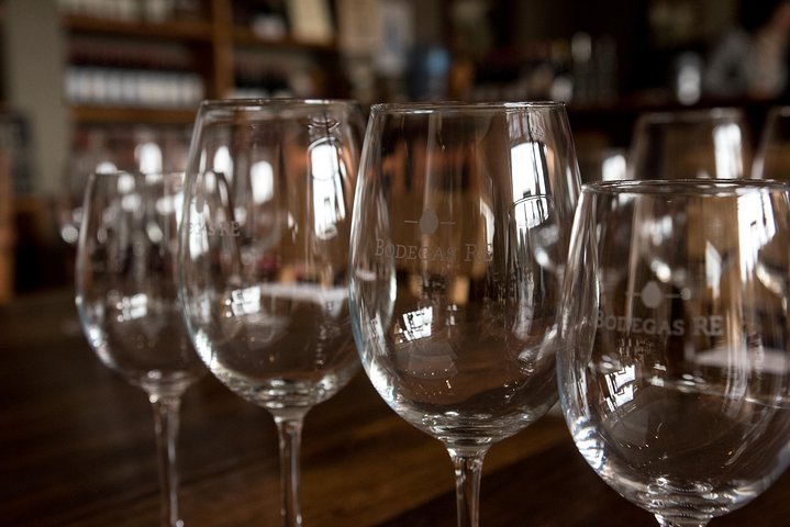 2 great days discovering Santiago, Casablanca, Valparaiso: wine + food& history - Image 1
