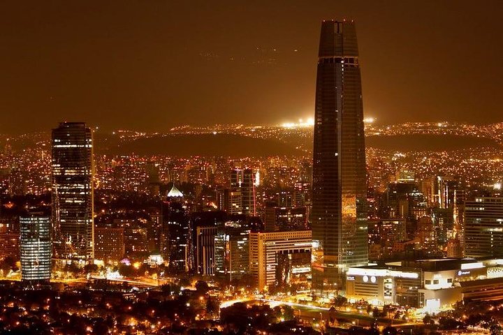 Private Night City Tour with San Cristobal Hill And Dinner Show - Image 1