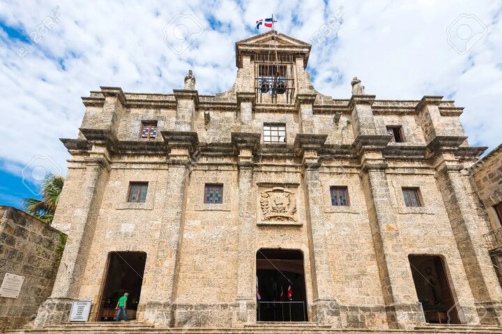 Half Day Excursion Colonial Zone Lighthouse to Colón and Tres Ojos from Santo Domingo - Image 5
