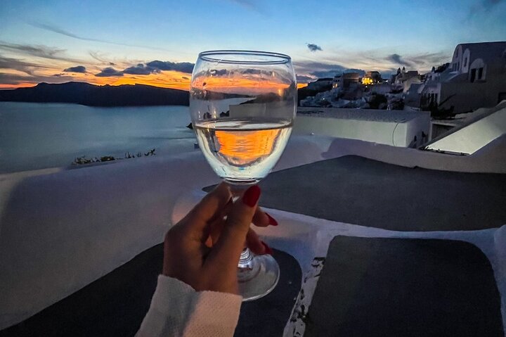 2 Hours Private Wine Tasting Tour in Santorini With Pick Up - Image 4
