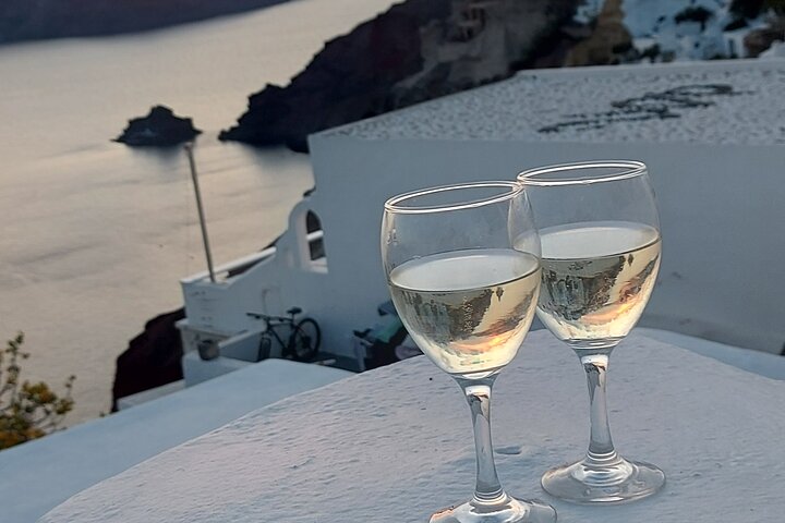 2 Hours Private Wine Tasting Tour in Santorini With Pick Up - Image 3