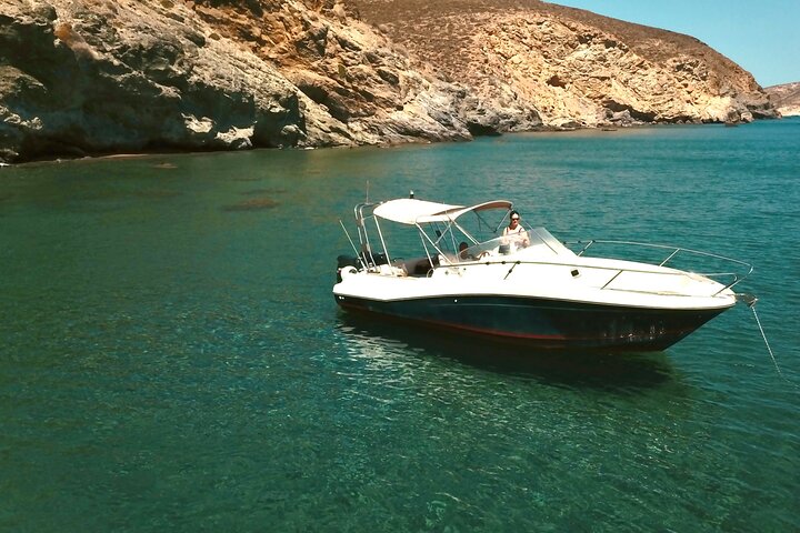 3-Hour Private Sailing and Snorkeling Adventure from Fira - Image 4