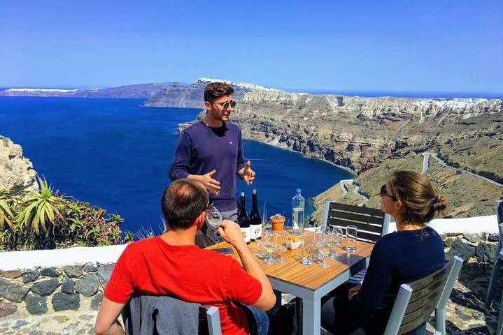 4 Hours Private Tour in Santorini with Pick up - Image 1