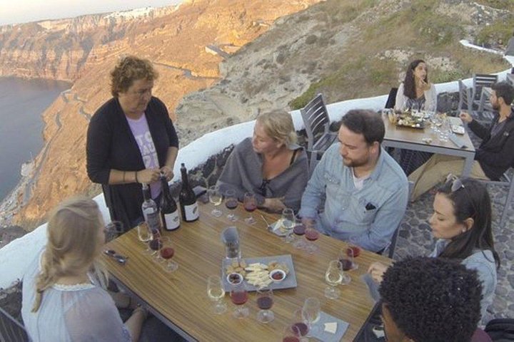 5 towns in 5 hours: Santorini Most Popular Tour with Wine tasting - Image 4