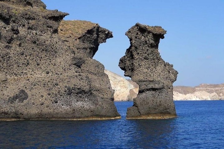 5Hour Private Santorini Luxury Catamaran Cruise with Greek Meal  - Image 4