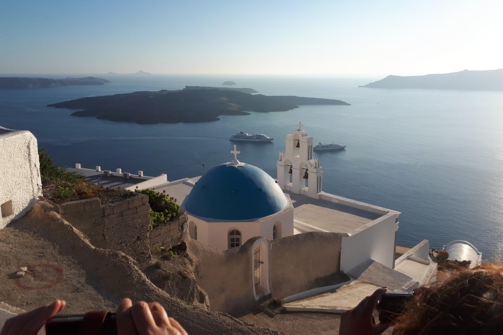 Amazing sightseeing in Santorini - Image 5