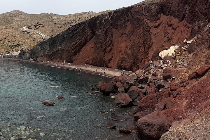 Amazing sightseeing in Santorini - Image 3