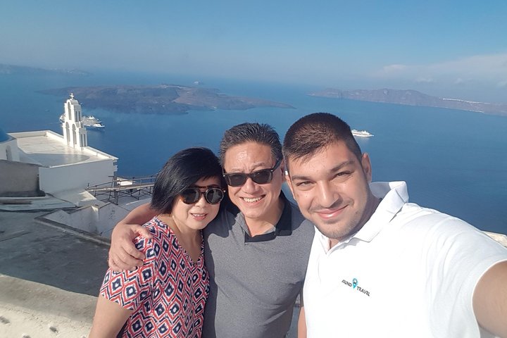 Best of Santorini customized private tour - Image 2