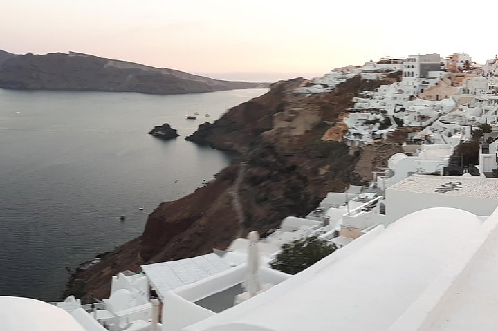 Discover Santorini - Image 5
