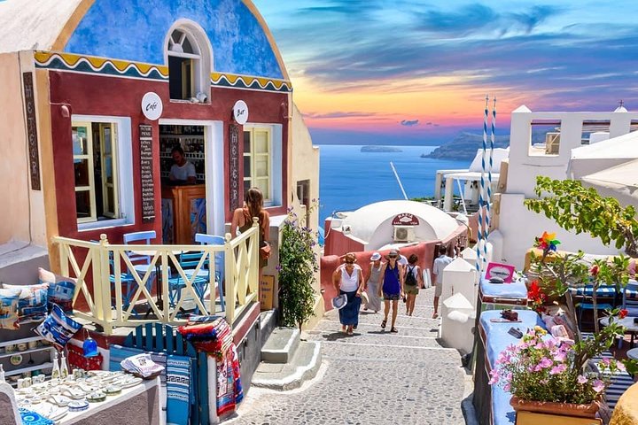 Discover Santorini in a Day- Private Tour 6 hours - Image 2