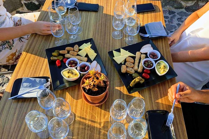 Discover Santorini Wine & Tasting Tour Experience - Image 2