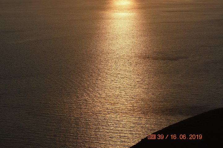 Discover Santorini with us (4 hour private tour) - Image 3