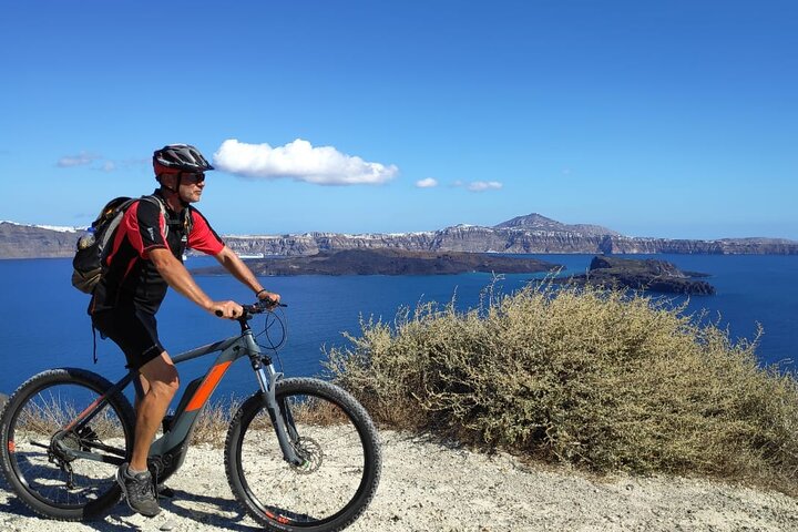 E-bike tours Explore Thirasia- Santorini - Image 1