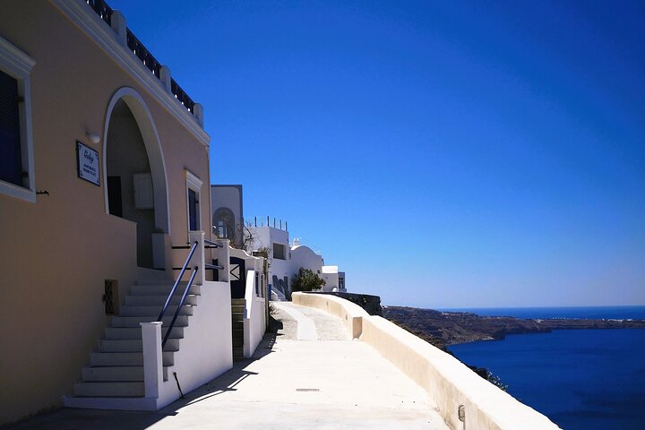 Easy Walks in Santorini Private Half Day Tour - Image 1