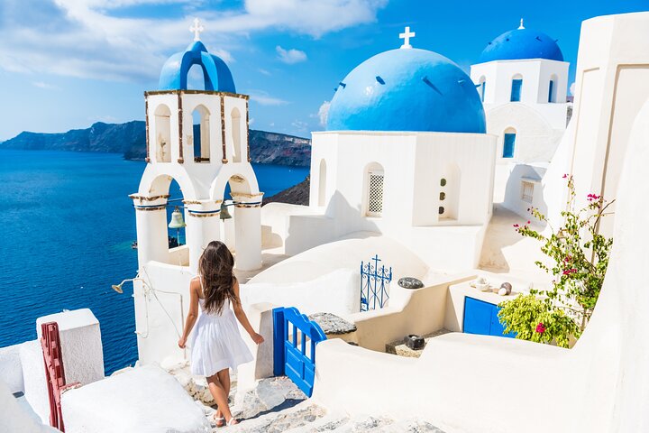 Explore Oia(IA) - Private Guided Tour - Image 3