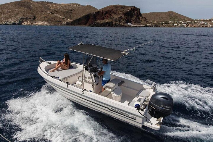  Full Day Boat Rental with License in Santorini  - Image 2
