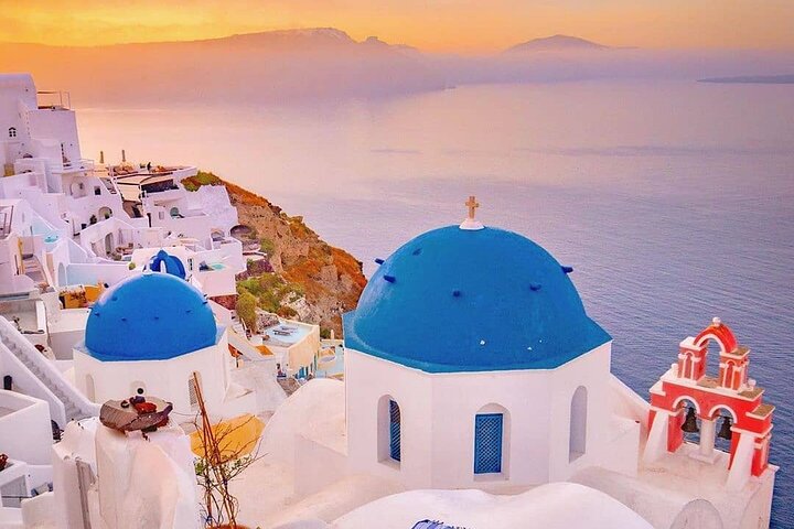 Half Day Santorini Insta Private Tour inspired by Infuencers - Image 1