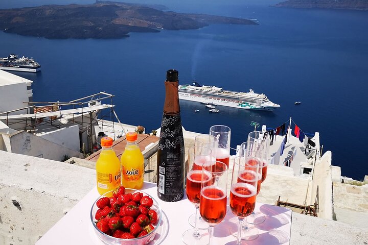 Half-Day Traditional Santorini Tour - Image 2