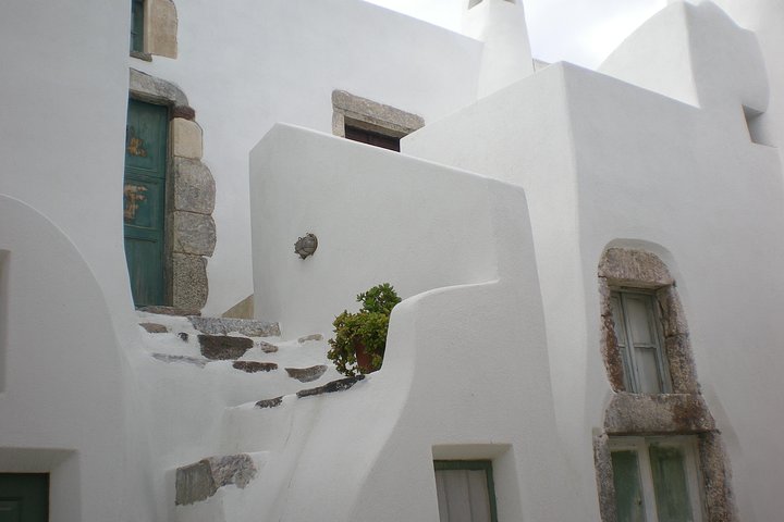 Hidden villages: Private tour 5-Hour - Image 3