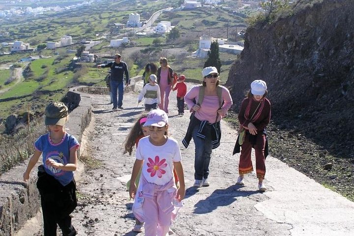 Hiking activity through the volcanic land of wonder - Image 5