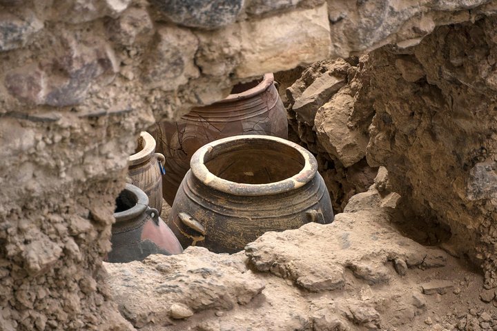 Historic Heritage Tour of Santorini (Akrotiri) - Image 3