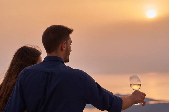 Honeymoon Private Santorini Luxury Guided Tour - Image 2