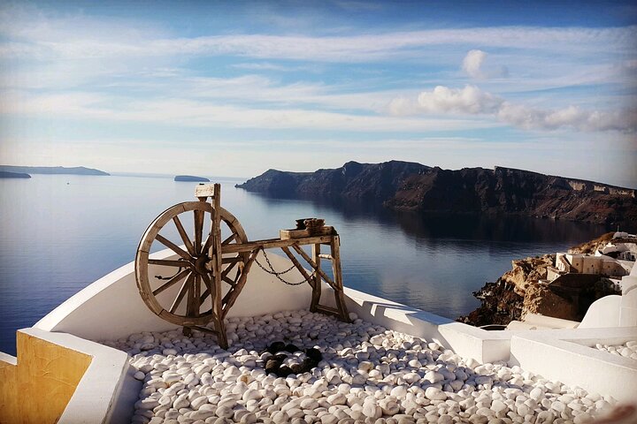 Panoramic Views Santorini Private Tour for Travelers with Limited Mobility  - Image 3