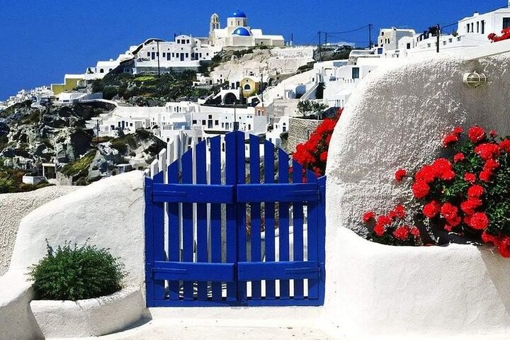 Private 5-Hour Santorini Daytime Wine Tour - Image 3