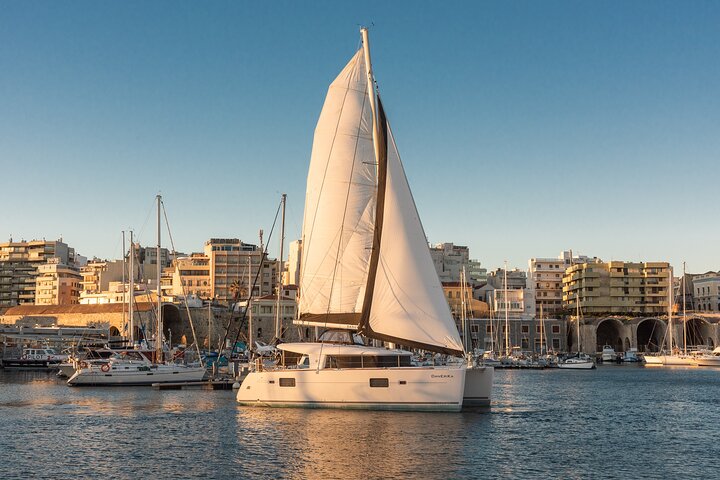 Private 5h Cruise Catamaran Santorini BBQ ,drinks, transfer  - Image 3
