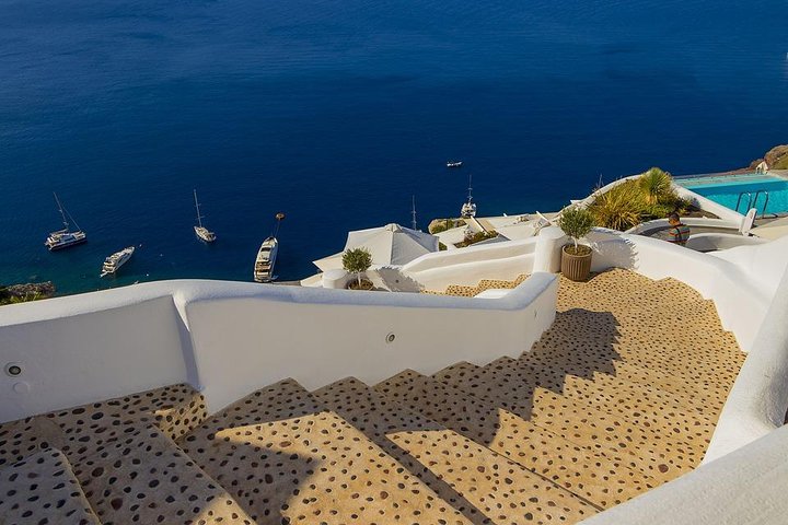 Private Custom Tour : Santorini Half day 5 hours ( morning or afternoon ) - Image 3