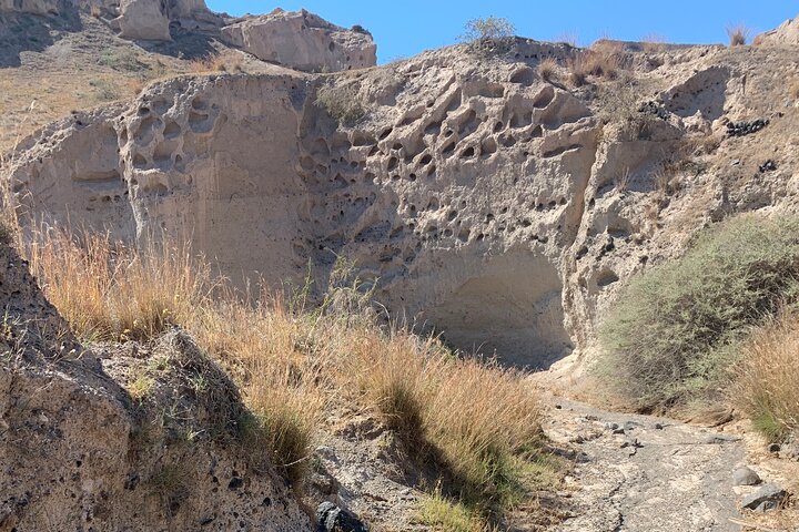 Private Electric Mountain Bike Experience and Tour in Santorini  - Image 3