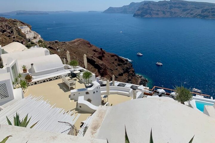 Private Full-Day Highlights of Santorini with Wine Tour - Image 2