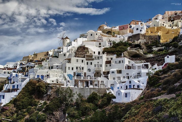 Private Guided Tour of Traditional Santorini with wine tasting- Full Day - Image 2