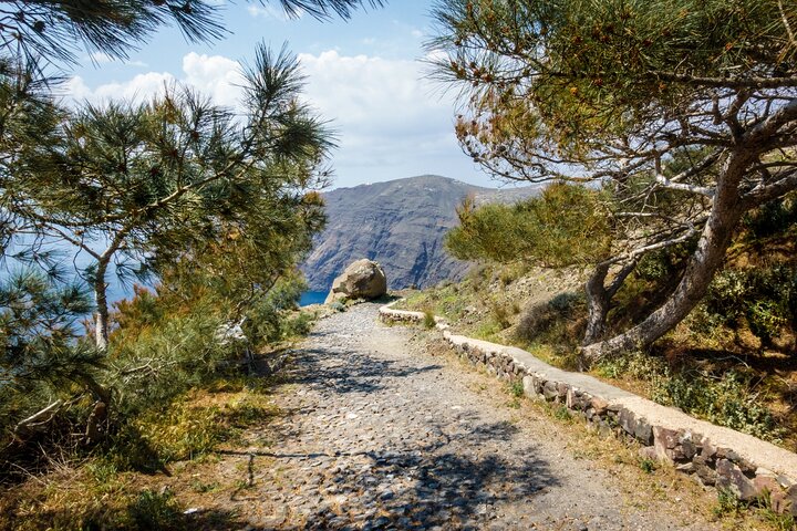 Private Morning Hikes and Bites Tour in Santorini  - Image 3