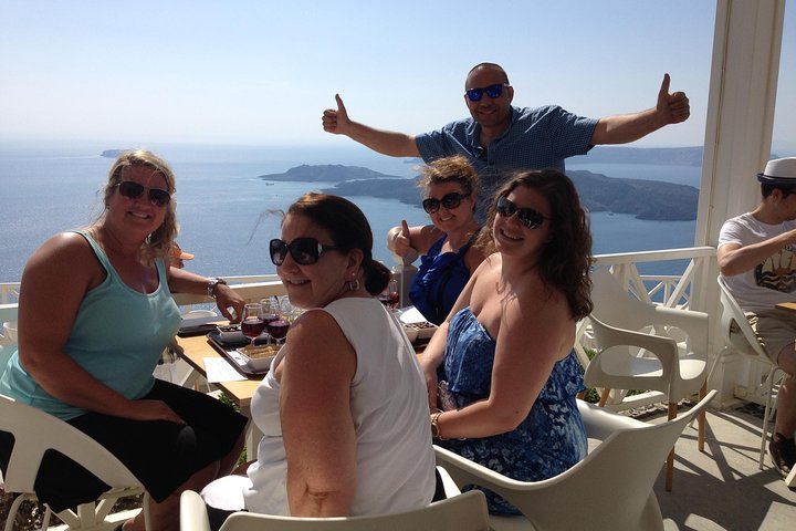 Private Santorini Full-Day Guided Sightseeing Tour - Image 4