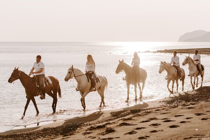 Private Santorini Half-Day Guided Tour with Horse Riding - Image 5