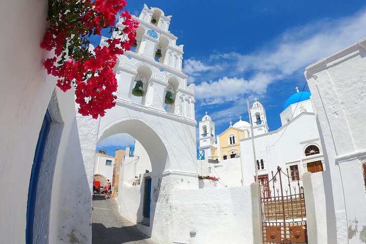 Private sightseeing tour in Santorini  - Image 3