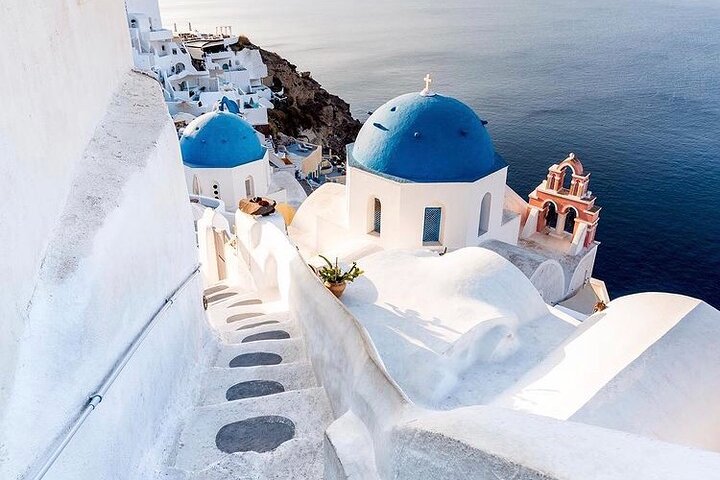 Private Tour in Santorini with Alexandros including photos - Image 3