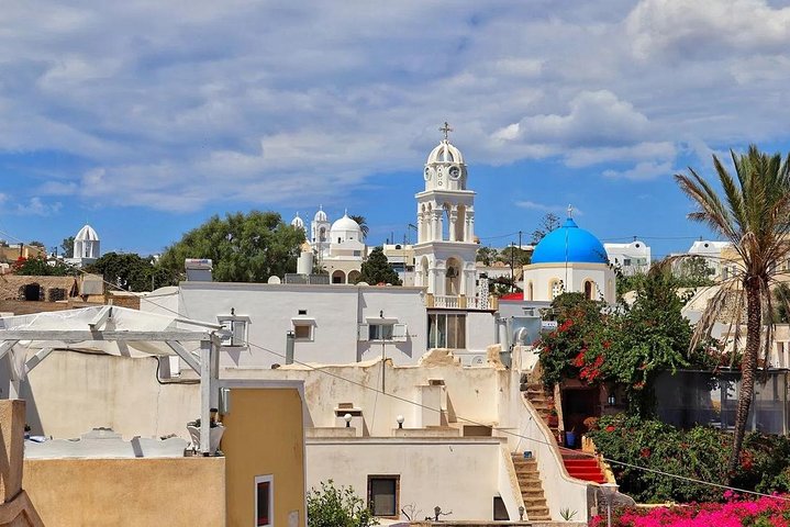 Private Tour in Santorini with Wine Tasting - Image 4