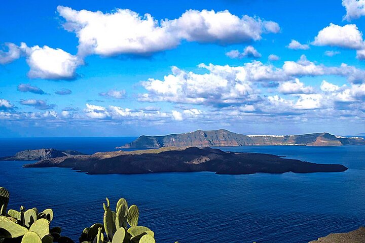 Private Tour: Santorini Panorama SUV Adventure - Image 4