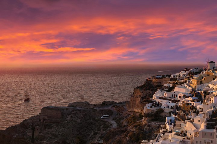 Romantic Sunset Cruise With King Thiras In Caldera - Image 3