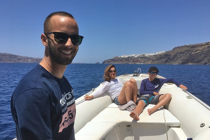 Santorini boat Tours - Image 4