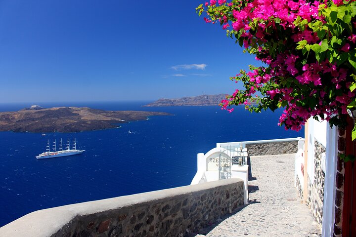 Santorini Deluxe Tour for Cruise Passengers  - Image 4