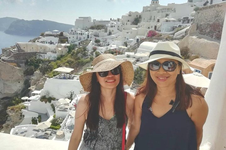 Santorini First-time Visitors Private Tour with Wine Tasting - Image 3