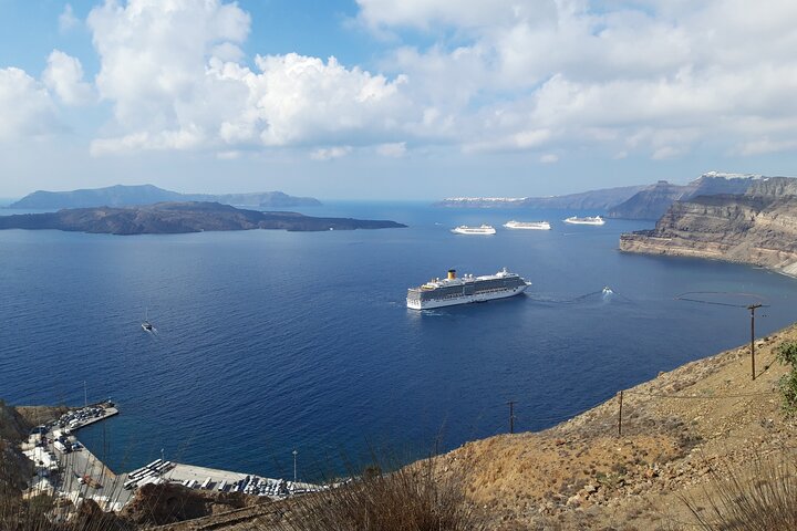 Santorini Full Day Trip by Santo Luxury Escape - Image 2