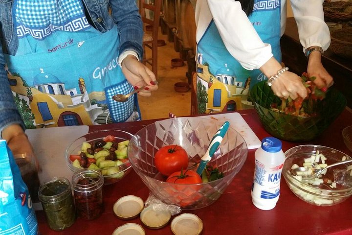 Santorini Gourmet Private Tour with Cooking Class and Lunch - Image 3